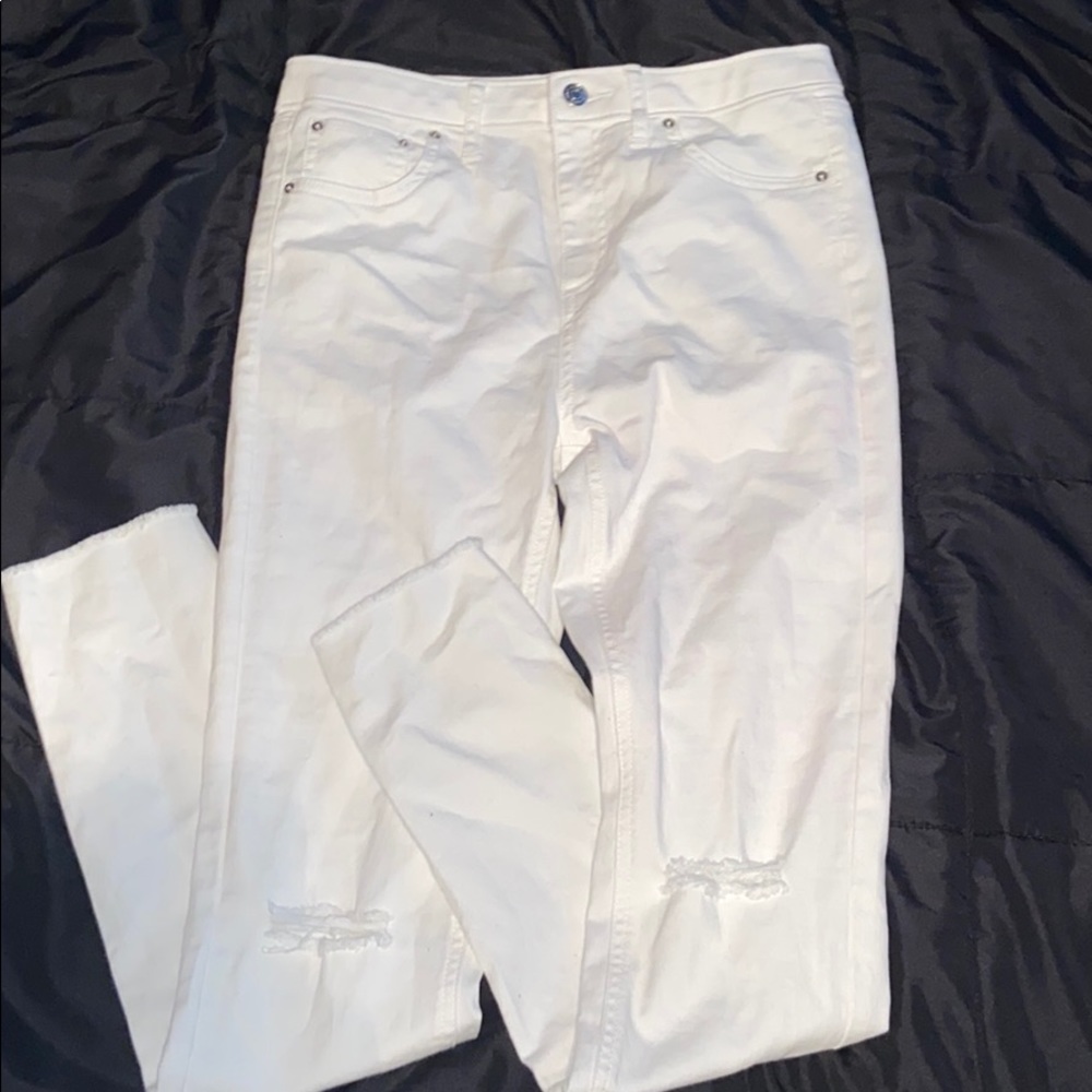 White ripped skinny jeans